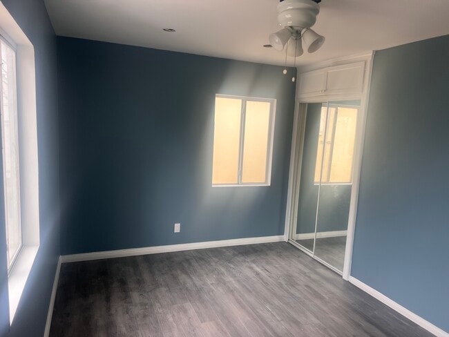 Photo - 4453 Rosecrans Ave