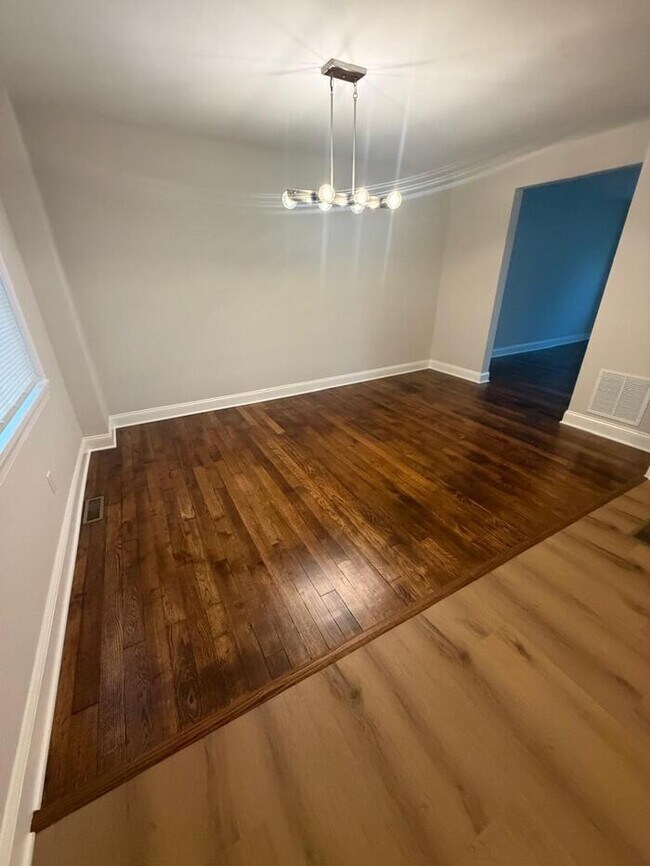 3 Bedrooms 21212 Housing Voucher Accepted