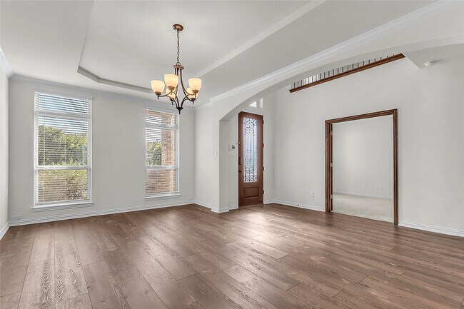 Photo - 1209 Rogers Parkway