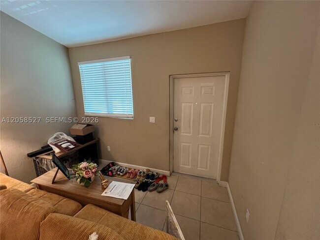 Photo - 1535 SE 26th St Unit 200