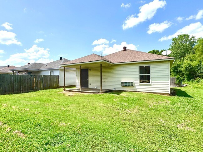 Photo - 2/2 Patio Home in Sulphur Rock