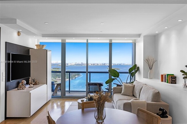 Photo - 601 NE 36th St Unit 2911