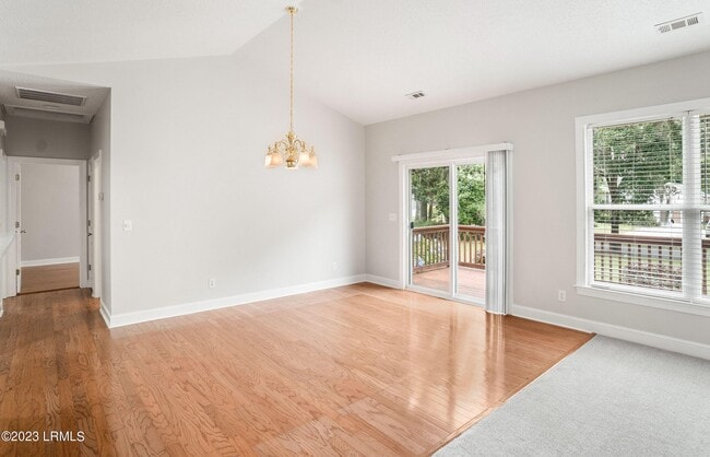 Photo - 2 Rockville Way