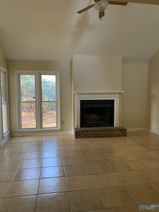 1105 Sandy Springs Rd NW