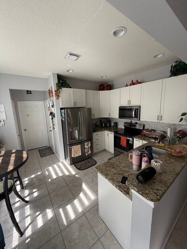 Photo - 1011 Woodfield Rd