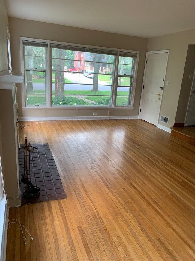 Photo - 842 7th Ave SW Unidad D842-844