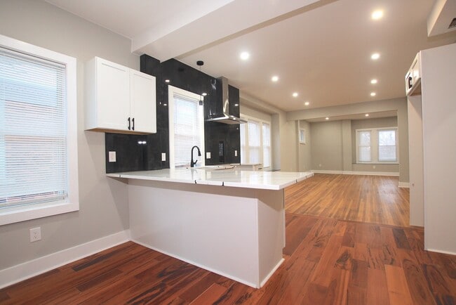 Photo - 5016 Seminole St