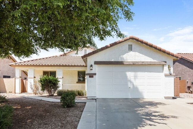 Building Photo - 40994 N Vine Ave
