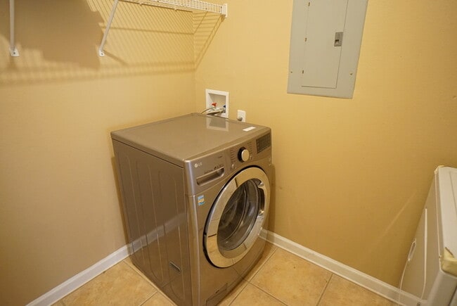 Photo - 2-Bed, 2-Bath, Condo with Garage in The Villas Condominiums