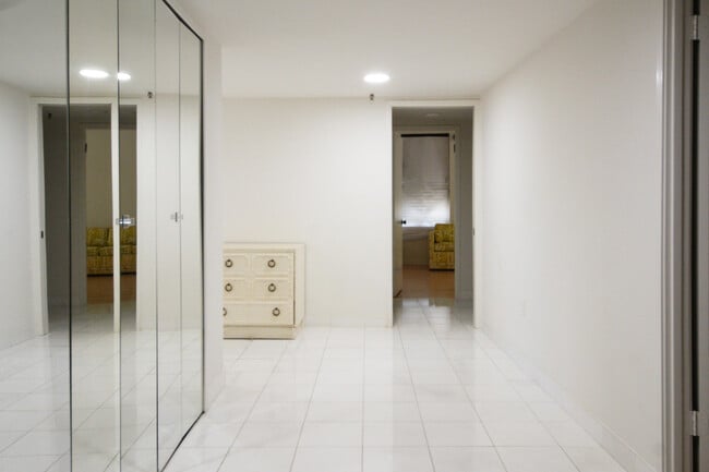 Photo - 2450 Presidential Way Unit 208