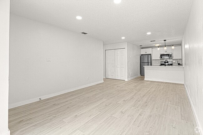 Building Photo - 5395 SE 30th Pl Unit A Rental