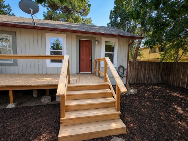 Building Photo - BEAUTIFUL RECENTLY RENOVATED SINGLE BEDROOM IN THE OLD MILL DISTRICT!