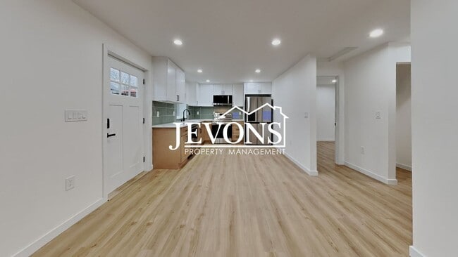 Photo - 3719 S 11th St