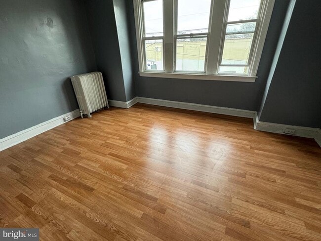 Photo - 7242 Elmwood Ave