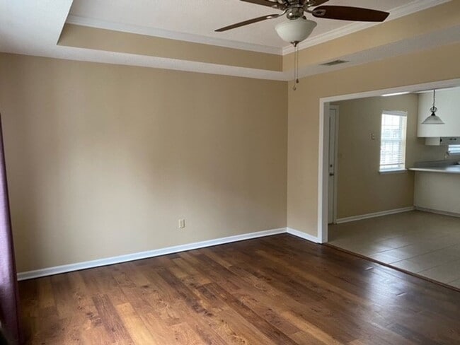 Photo - 3/2 HOME NEAR FREEDOM PARK.