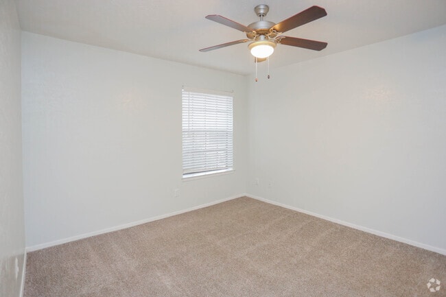 1BR, 1BA - 637SF - Fairwood - Pleasant Creek