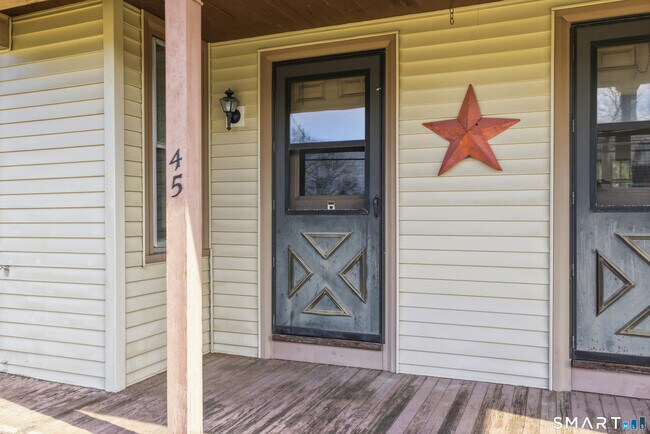 Photo - 45 Dunham St