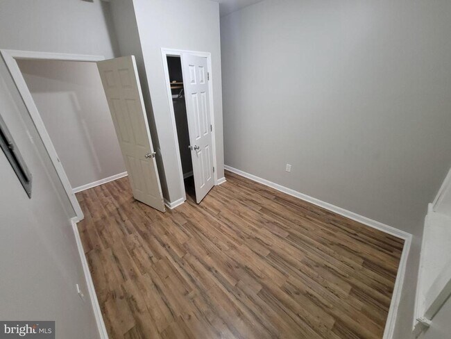 Photo - 1217 Hollins St