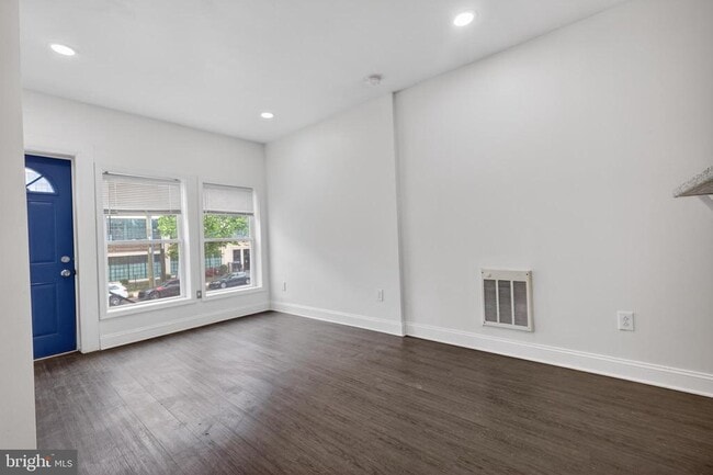 Photo - 3138 W Allegheny Ave Unit A