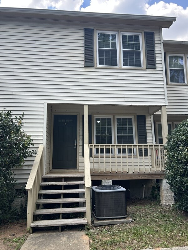 107 Rainbow Cir