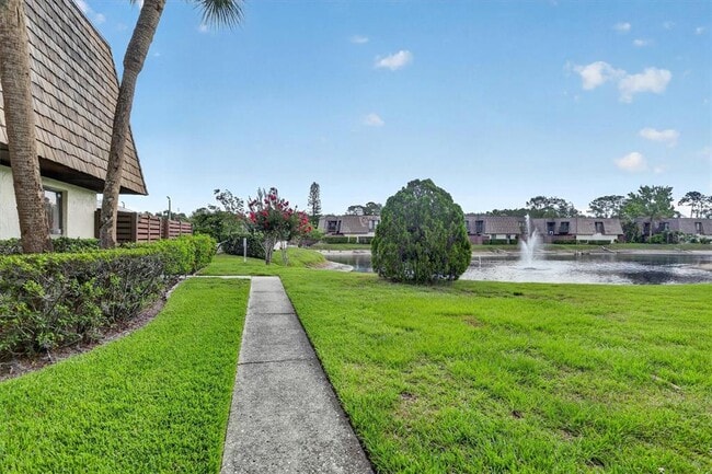 Photo - 15317 W Pond Woods Dr Unit 103
