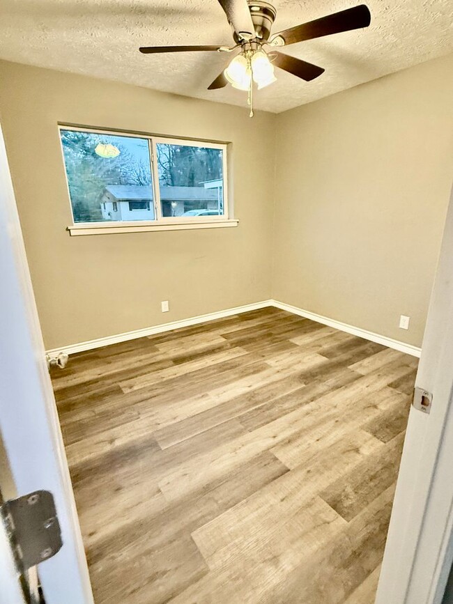 NOW AVAILABLE- 4/2 Completely Remodeled- N... - NOW AVAILABLE- 4/2 Completely Remodeled- N... Casa