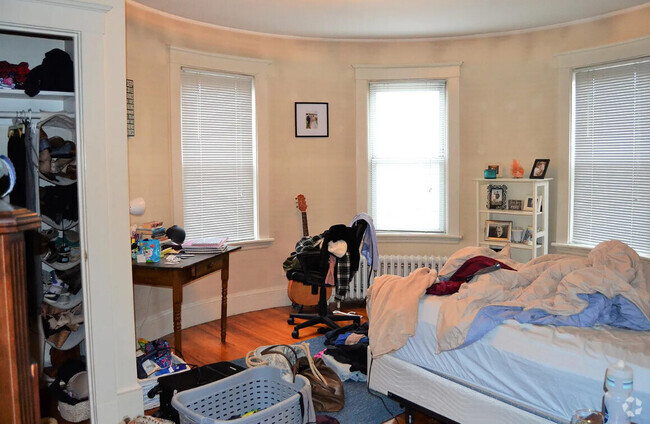 Building Photo - 440 Washington St Unit 3 Rental