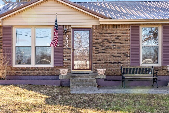 Photo - 233 Old Hopkinsville Hwy