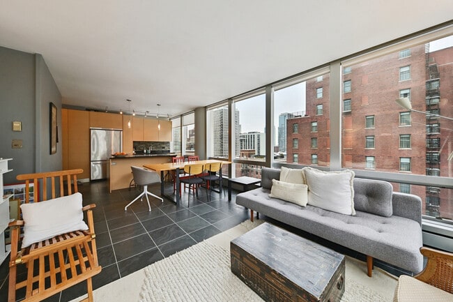 Photo - 1300 N Astor St Unit 14C