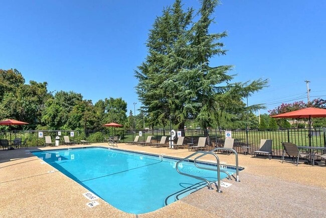 Photo - Fox Hollow Apartment Homes