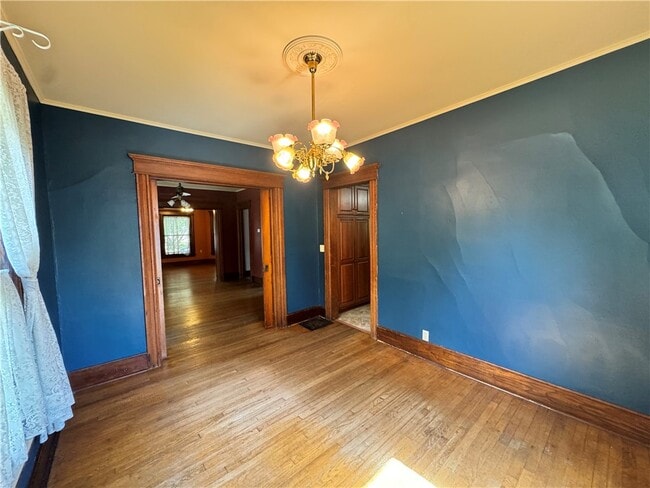 Photo - 352 E 2nd St