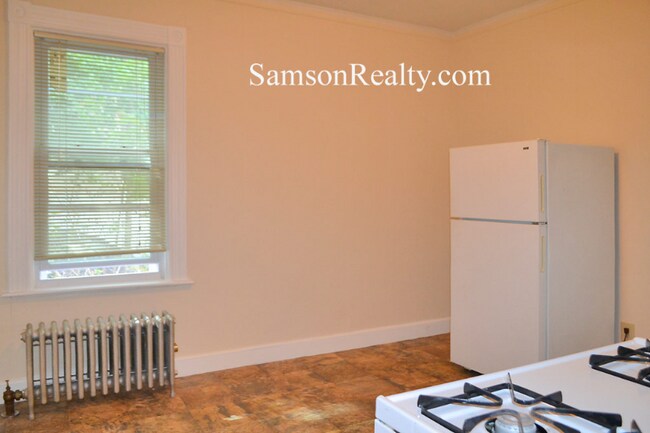 Photo - 347 Lloyd Ave Unit 2