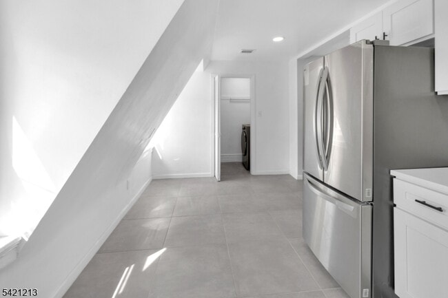 Photo - 157 Fairmount Ave Unidad 3