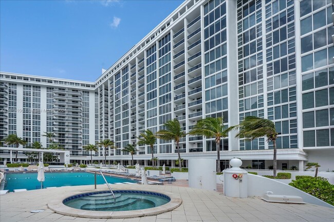 Photo - 10275 Collins Ave Condominio Unidad 1523