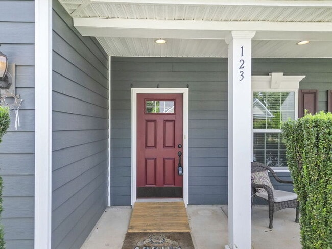 Photo - Charming 4-Bedroom Retreat with Cozy Fireplace in Fountain Inn