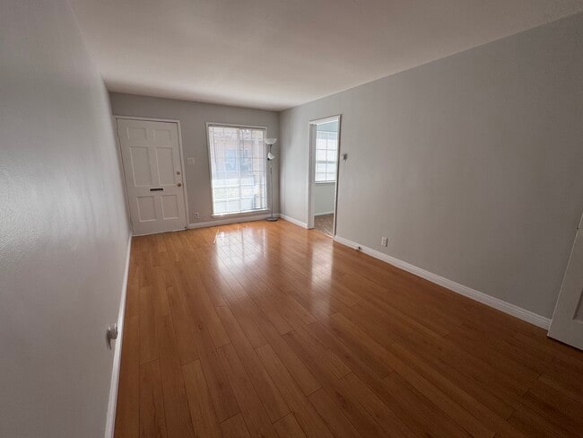 Living room - 1850 N Hollywood Way Unit A