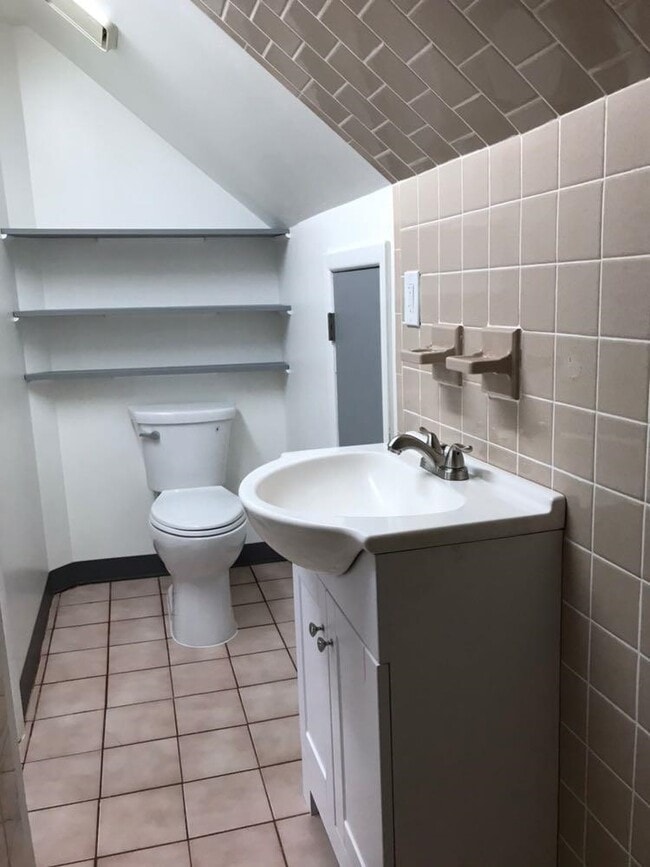 166 Carmita Ave Apartment Unit 2 Rutherford, NJ