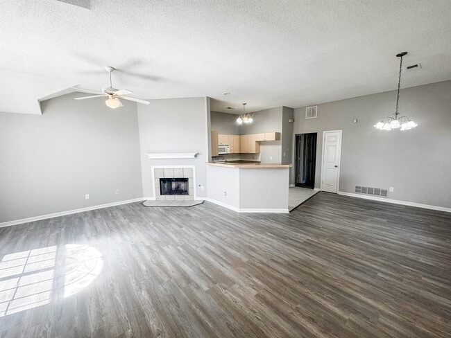 Photo - 6900 Wrigley Dr