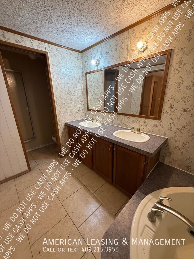 Photo - 2909 S Chestnut St Unit 02