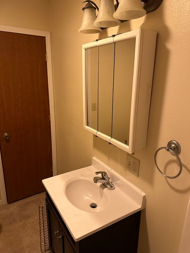 Photo - Bush Apartments Unidad 1