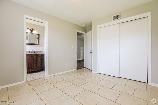 Building Photo - 731 Cypress Ave Rental