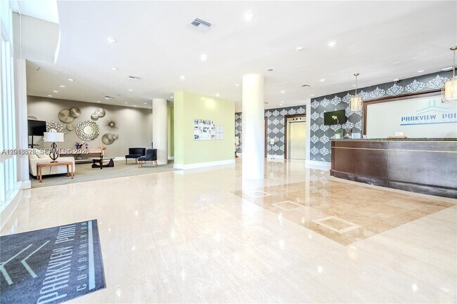 Photo - 7441 Wayne Ave Unidad 14D