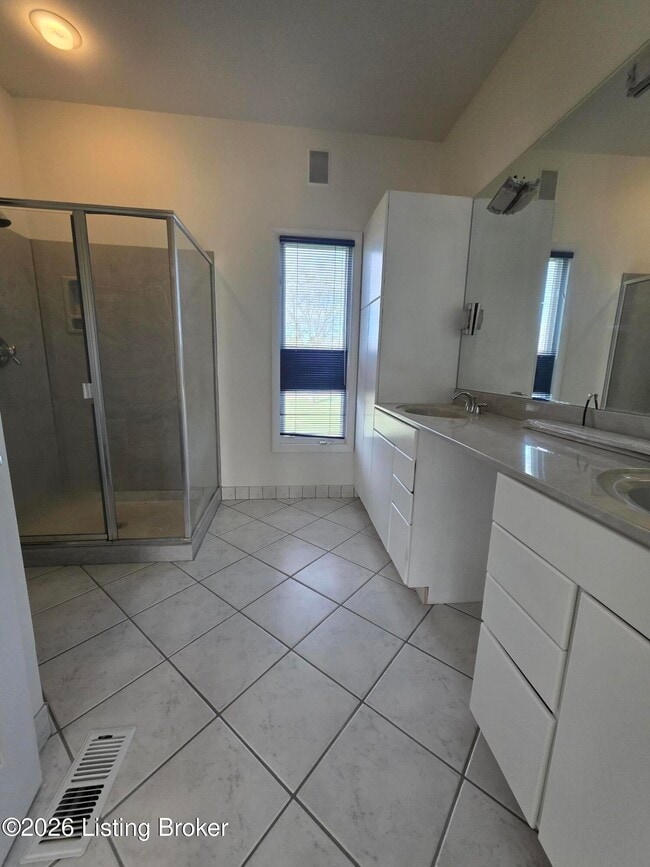 Photo - 2728 Taylorsville Rd