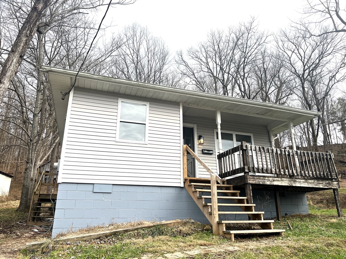 Photo - 424 Lemmon St