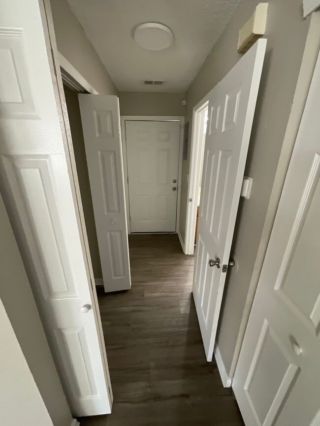 Photo - 3 Bed 1.5 Bath