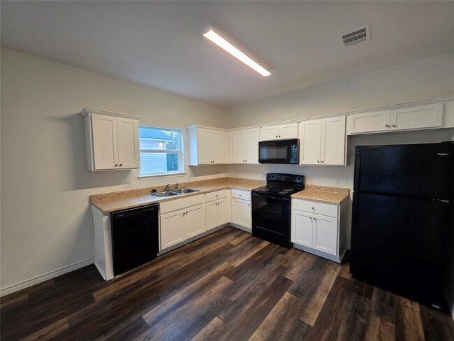 Photo - 6114 Lacey Oak Dr