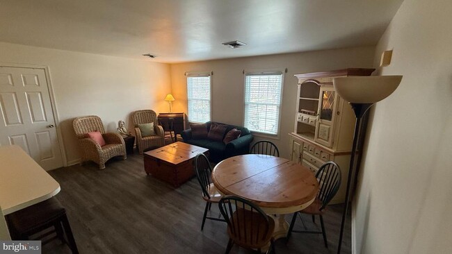 Photo - 17 E Front St Apartment Unit 200