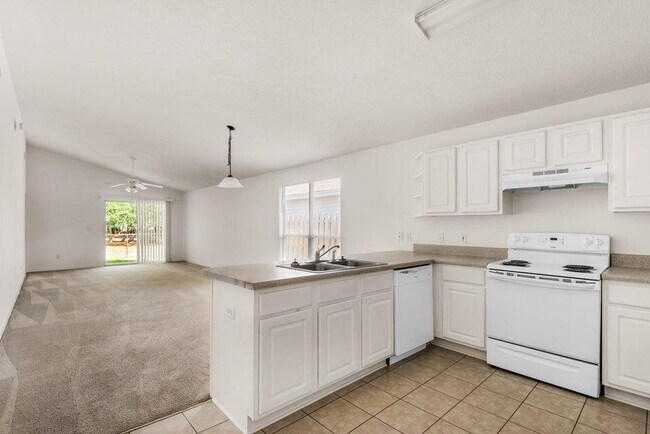 Photo - 26 2nd St