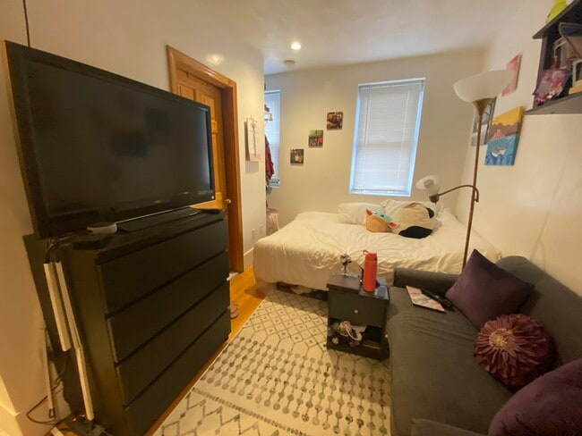 Photo - 20 Hanover Ave