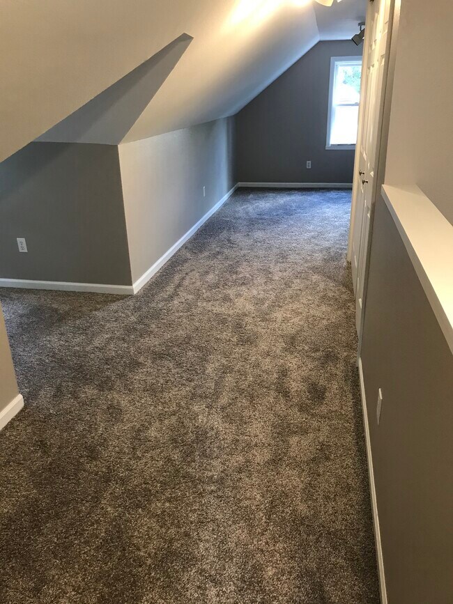 alfombras renovados - 816 S Glendale Ave